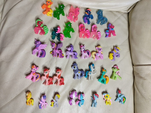 Muy Litte Pony, Figuras 