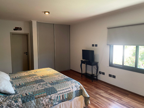 Se Vende Increible Casa En Barrio La Paloma, Villa Allende!!