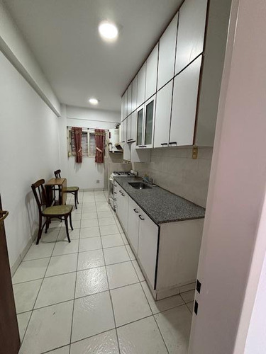 Departamento 50 M2 Cubiertos Con Balcon Cocina Separada Impecable