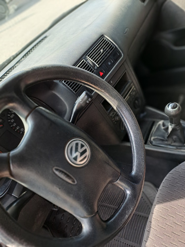 Volkswagen Golf 1.6