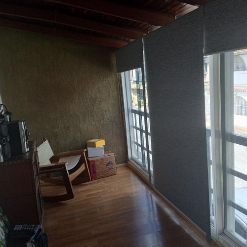Guatire, Las Rosas, Conj Res Campo Alegre. Vende Casa, Amplia, Cómoda E Iluminada (riv)