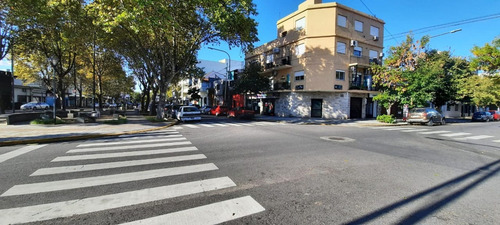 Lote P/ Construir: Pb +7 Pisos + 2 Retiros+ 3 Cocheras!