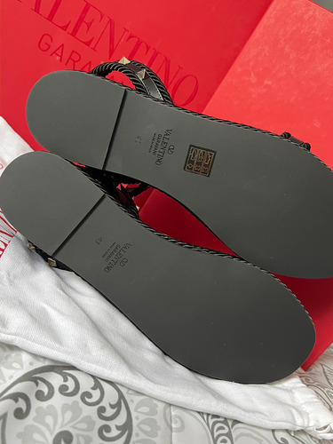 Sandalia Valentino Garavani Rockstud Plataforma