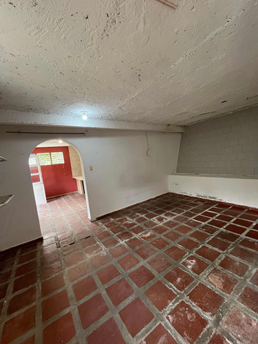 Alquilo Anexo De 60 M2, 1h, 1b, 1pe - Urb. El Sitio