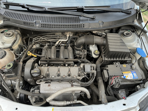 Volkswagen Gol Sedan 1.6 Power 101cv