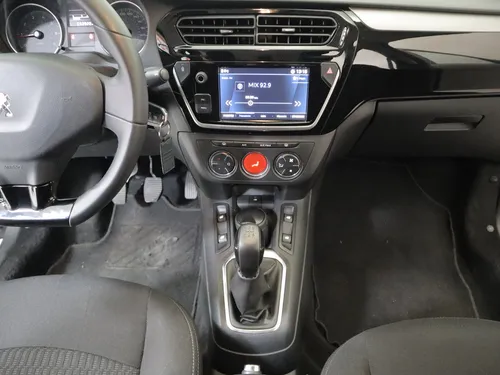 Peugeot 301 ALLURE 1.6 MT 4P
