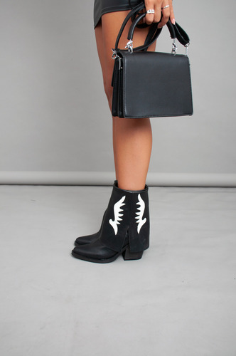 Bota Texana De Mujer Comodas Caña Baja Moda Berry Liviana