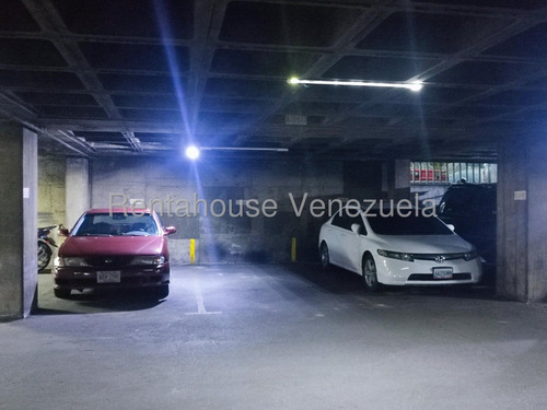 Hermoso Y Remodelado Apartamento En Venta En El Valle Los Samanes
