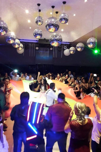 Imagen 4 de 5 de Robot Led. Show Luminico Coreografico 15 Años Casam. Eventos
