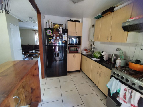 Casa En Venta 3d, 3b, Barrios Los Castaños Comuna De Maipú