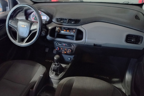 Imagen 11 de 14 de Chevrolet Onix Ls Joy 2019
