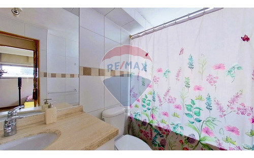 Moderna Y Luminosa Casa Con Piscina