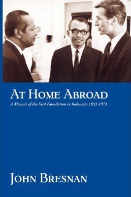 Libro At Home Abroad : A Memoir Of The Ford Foundation In...