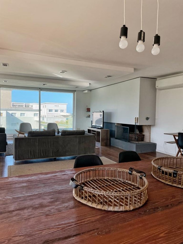 Imagen 1 de 13 de Con Muebles En Carrasco Sur, Venta O Alquiler!