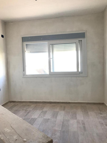 Imagen 11 de 12 de 2 D - 2 Baños - Radiadores/cocina Separada - Macrocentro