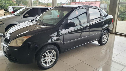Imagem 1 de 7 de Fiesta 1.6 Mpi Sedan 8v Flex 4p Manual