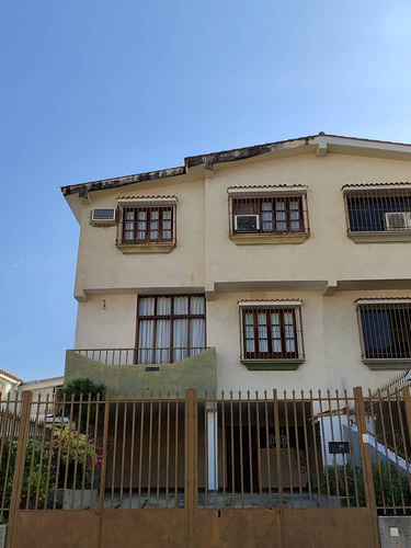 Venta  Aparto-quinta  Urb. Prebo 01-57