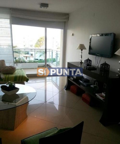 Imagen 3 de 8 de Apartamento En Playa Brava