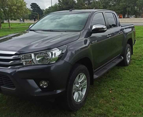 Toyota Hilux 2.8 Cd Srv 177cv 4x2 2017