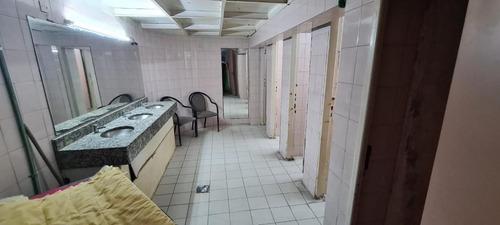 Imagen 21 de 21 de Local Comercial 1000 M² En 2 Plantas - Ideal Salón De Fiestas - Casanova
