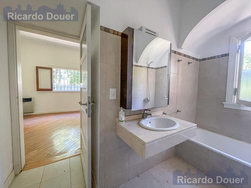 Imagen 11 de 19 de Importante Casa En Exclusiva Zona De Acassuso!