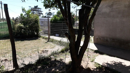 Casa Ubicada En La Paloma A 12 Cuadras Del Mar