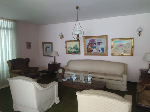 Venta Hermosa Casa En El Marques. Og