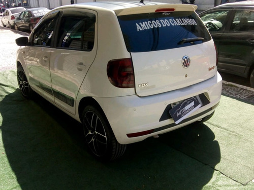 Imagem 9 de 11 de Volkswagen Fox 1.6 2013/2014, Zero Demais