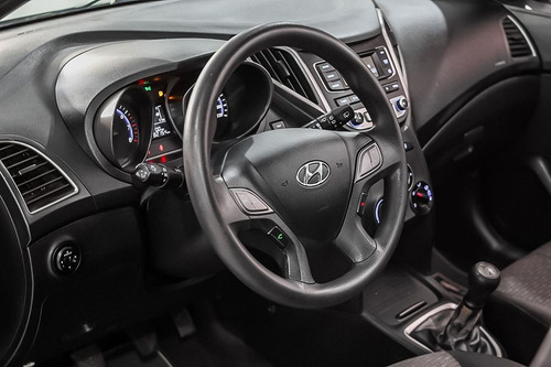Imagem 4 de 16 de Hyundai Hb20 1.0 Comfort Plus 12v