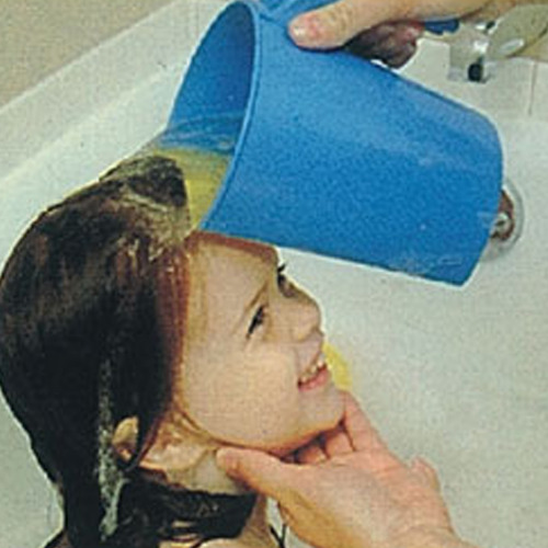 Imagen 4 de 5 de Jarra Para Enjuagar Bebe Mega Baby Con Borde Silicona