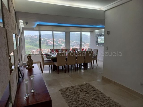 Ana Torres. Apartamento En Venta 24-283 En Lomas Del Mirador