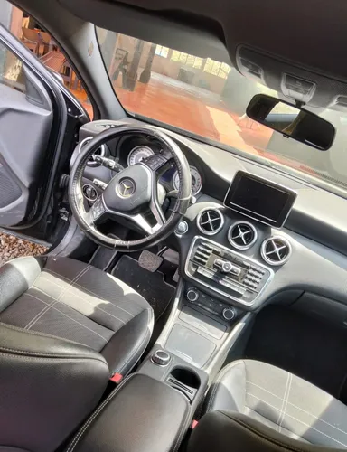 Mercedes-Benz Clase A 1.6 200 Cgi Urban At