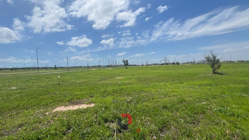 Lote En Docta Parque (600 Mts) Apto Housing