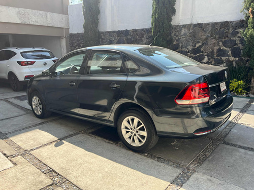 Volkswagen Vento 1.6 Confortline At