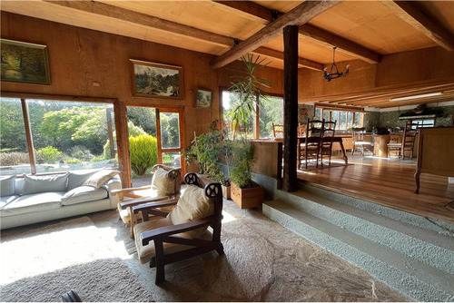 Hermosa Casa En Terreno De 1 Hectárea!! Pto Varas