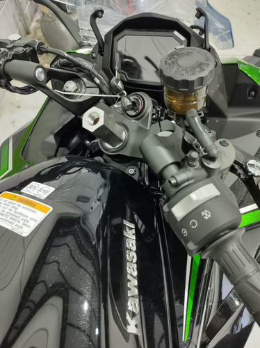 Imagen 8 de 25 de Kawasaki Ninja 1000 Sx ( No Fjr 1300 No Cbr 1000 No S1000r)