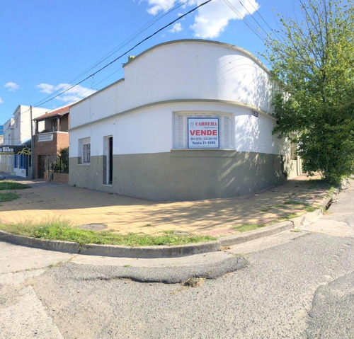 Imagen 1 de 2 de Ciudad De Tandil Importante Ubicación A Metros Del Lago. Ph Totalmente Externo, Todo En Planta Baja Con Patios.-