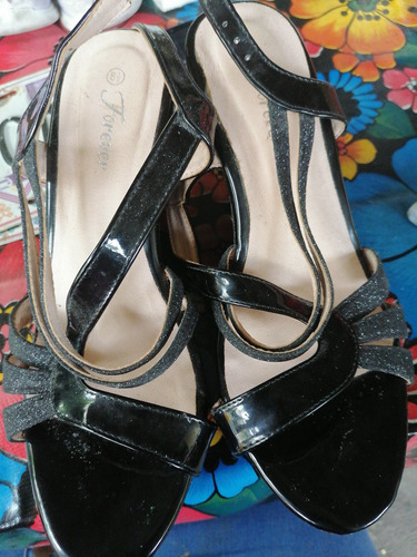 Zapatillas Color Negro, Seminuevas 