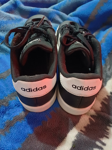 Tennis adidas