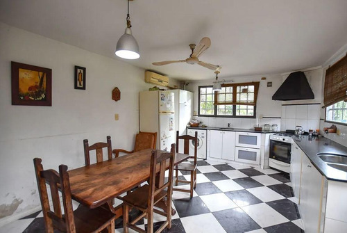 Casa Venta 4 Dormitorios 2 Baños Y Parrilla-lote 10 X 50 - Manuel B Gonnet