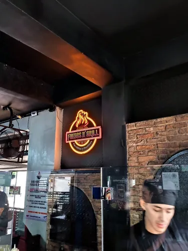 Leandro Araque Inzitu Realtors Vende Negocio De Parrilla En Av. Bolivar Inversionista!! Se Vende Fondo De Comercio A Pie De Calle