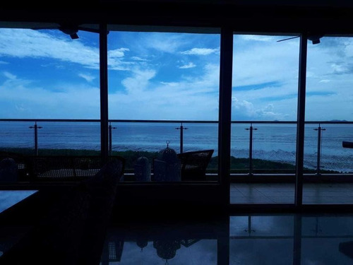 Imagen 2 de 10 de Apartamento En Alquiler, En Costa Del Este, 430m2
