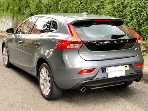 Imagen 4 de 15 de Volvo V40 2015 1.6 T4 Kinetic Turbo Unico Dueño
