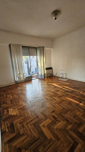 Departamento De 2 Dormitorios En Venta 62 Entre 15 Y 16