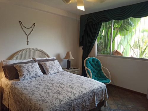 Se Vende Casa 466mt2 Cosntrucción/402mt2 Terreno 5h-6b-5pe La Tahona