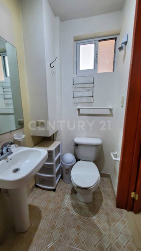 Casa De Estudiantes En Venta Cerca De La Uvm-cholula, Puebla,,