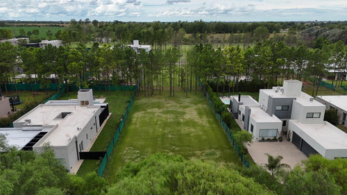Chacras De La Villa Lote En Venta 1000m2