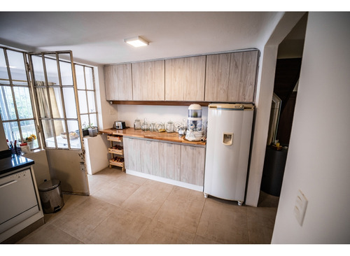 Próximo Prado, Gran Casona, Ideal Familia O Empresa