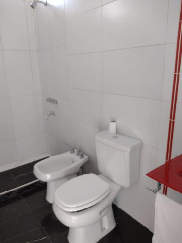 Imagen 10 de 15 de Casa En Venta 2 Dormitorios - Fisherton - Impecable
