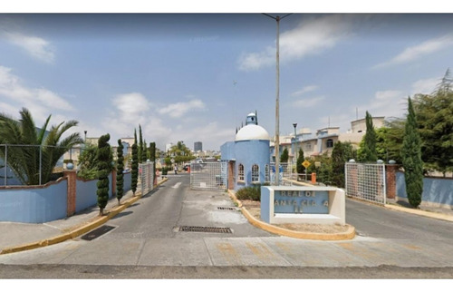 Casa En Remate En Frac Real De Sta Clara Ii, Fg-307